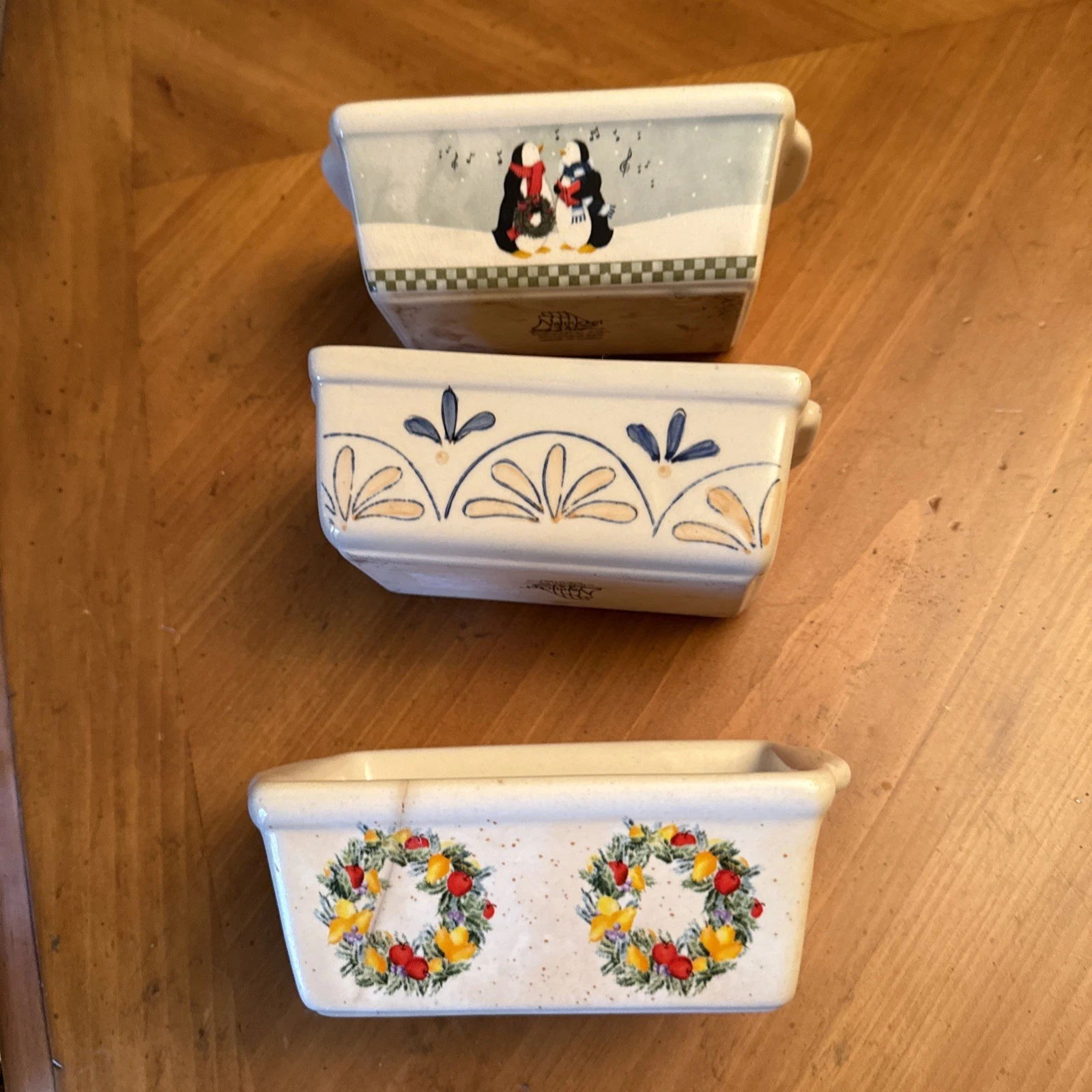 3 VINTAGE NANTUCKET OVEN.MIRCOWAVE, DISHWASHER SAFE CERAMIC MINI LOAF PANS