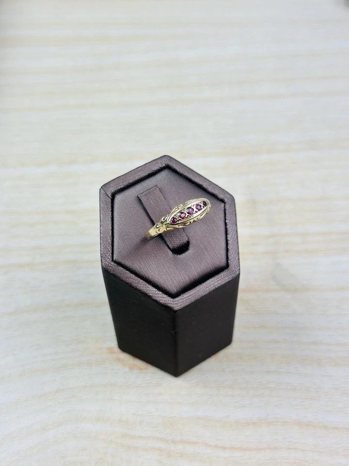 vintage 9ct gold ruby  Rings , Hallmarked  - Image 2 of 4