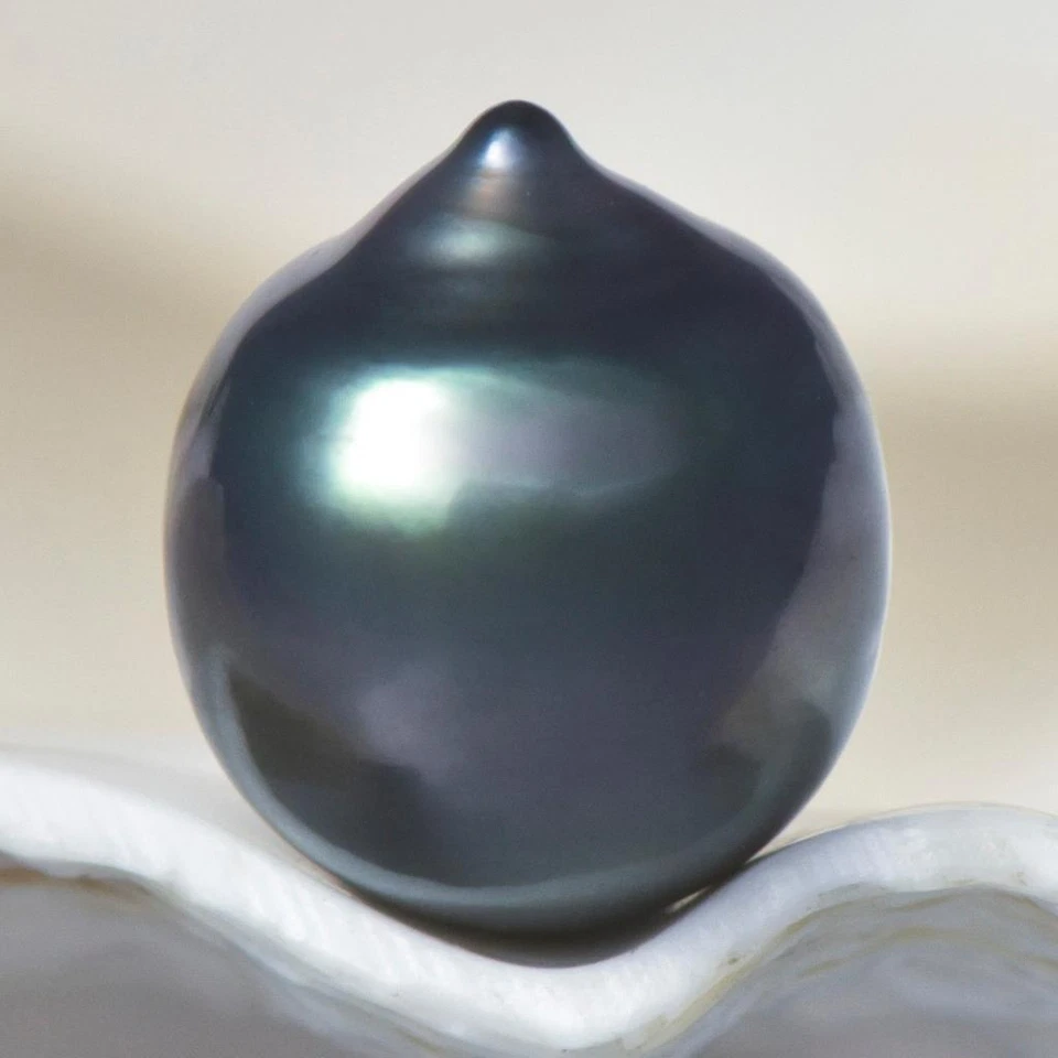 12.20cts Tahitian South Sea Pearl 13.87mm Charcoal Black Baroque 2.44g undrilled - Image 3 of 4