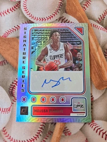 2023-24 Panini Donruss Signature Series Moussa Diabate #SS-DIA Holo (AU)