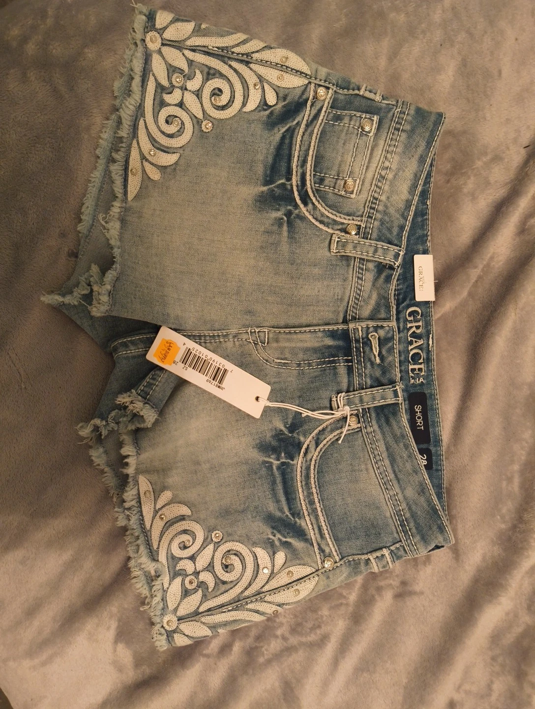 Grace In LA Size 28 Shorts Junior Fit
Opens in a new window or tab