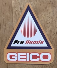Logotipo Geico Racing Tamaño: 3”X 2.50”. pulgadas *Brillante*Acabado Envío Gratis con Seguimiento EE. UU.