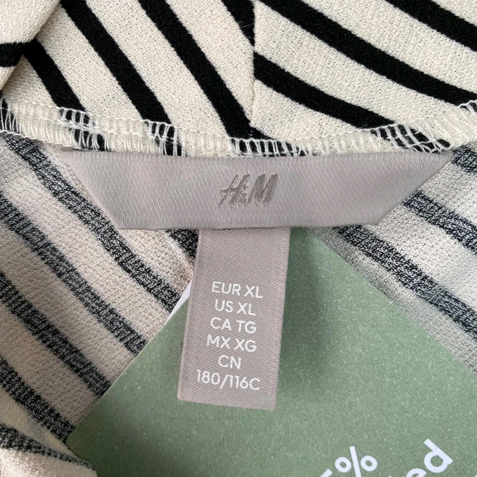 H&M Black Cream Blouse Top XL V Neck Office Smart Elegant Classic Interview New - Image 2 of 4