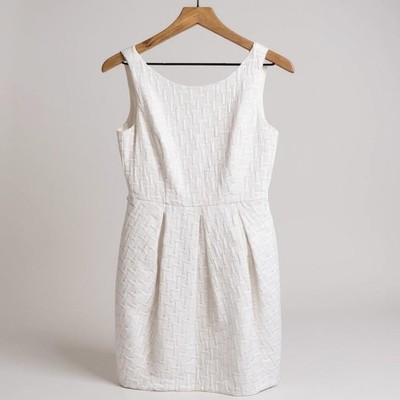 WHBM Geo Textured Tulip-Skirt Dress White Fit & Flare Pleated Pockets Womens 2