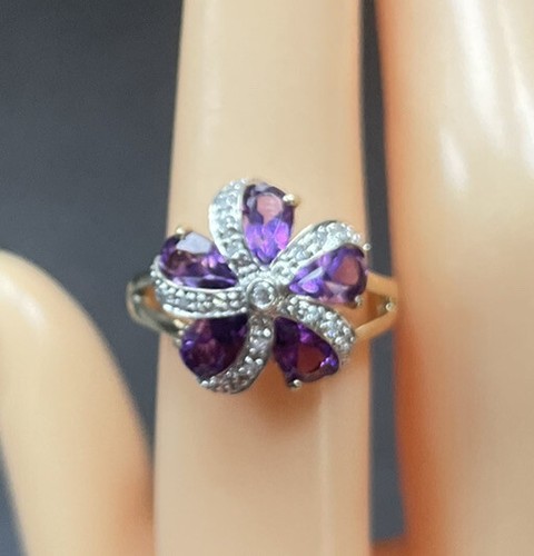 9ct Yellow Gold Amethyst & Diamond Cluster Ring, UK size M, EU Size 52 - Picture 2 of 7