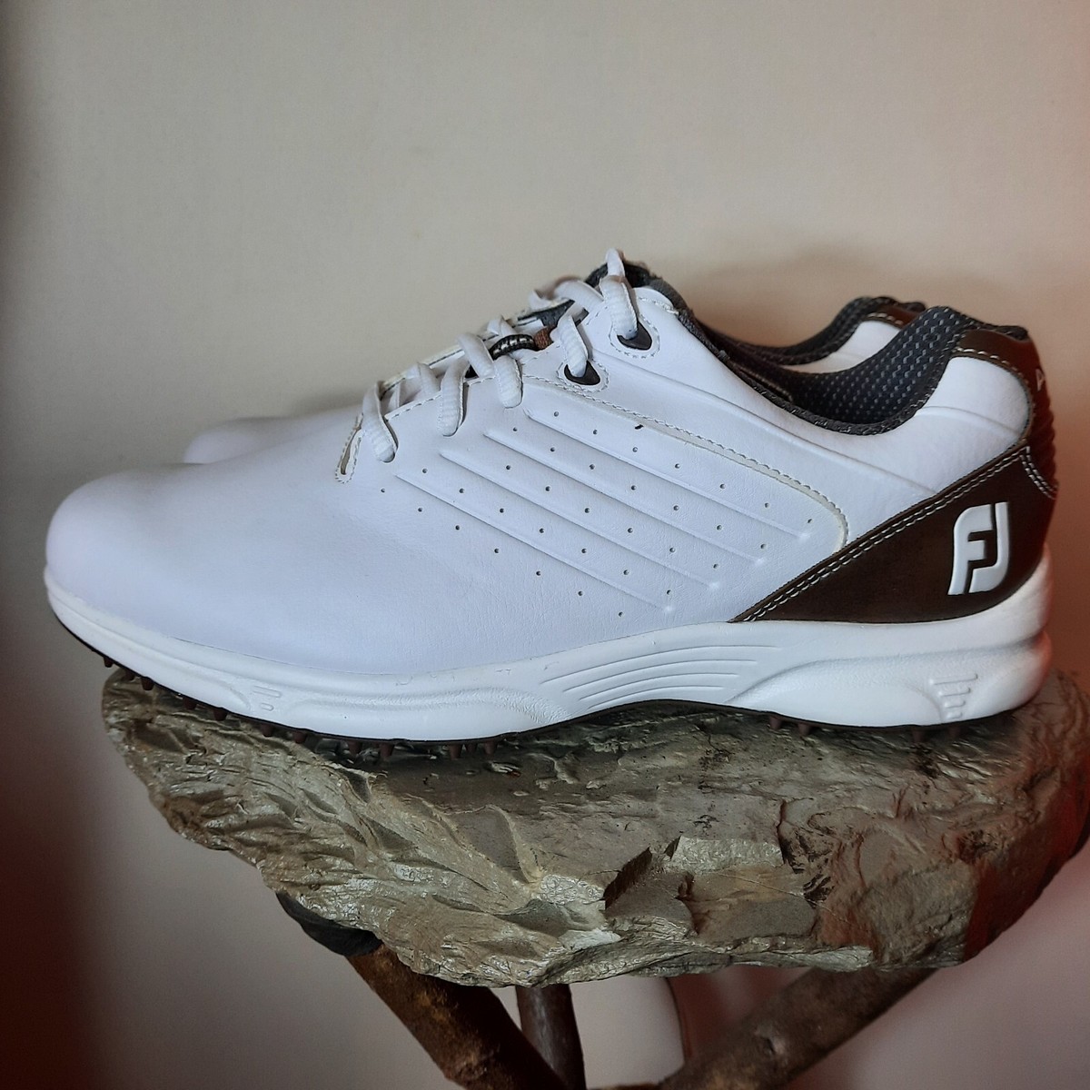 NEW FootJoy Men display picture 2