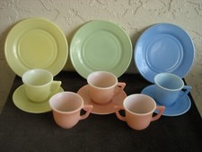 Hazel Atlas 20th Century Little Hostess Children's Toy 11-Piece Partial Tea Set