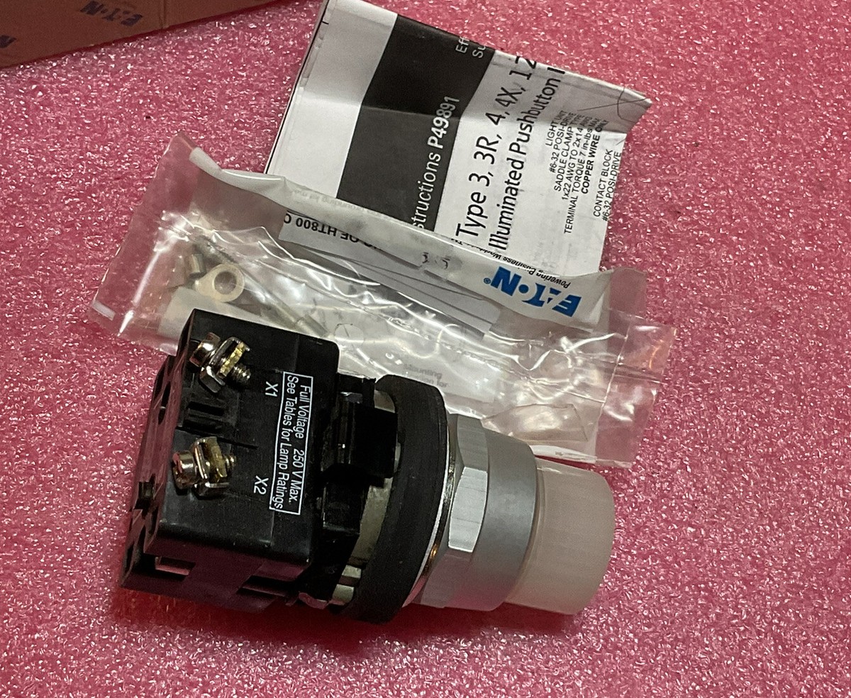 Pulsante Illuminato Eaton Cutler-Hammer HT8GBWV3 - 24V AC/DC, Bianco, NUOVO
