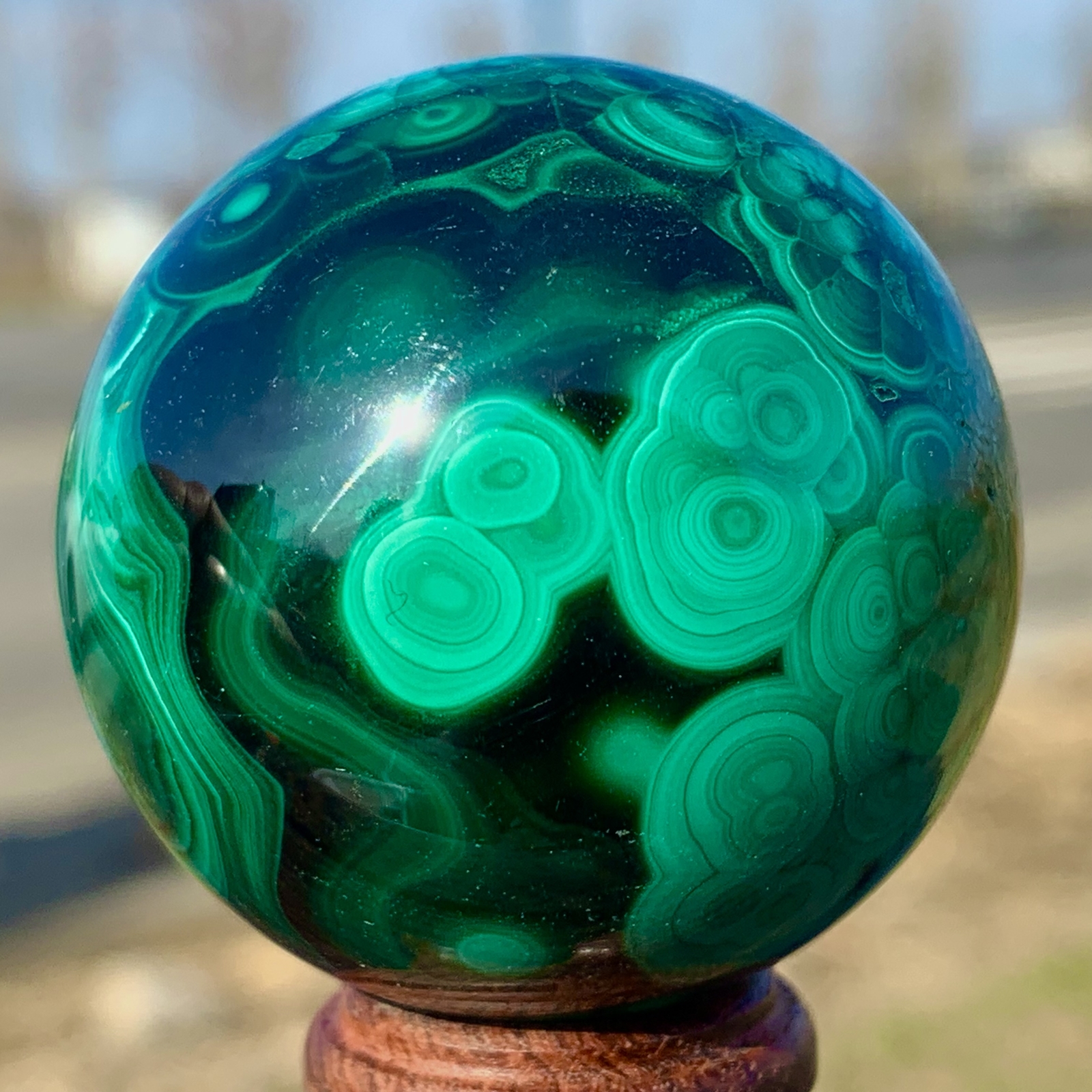 138G Natural glossy Malachite ball transparent cluster rough mineral sample