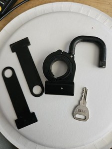Doberman Helmet Lock W/Key And Two Additional Helmet Clips
