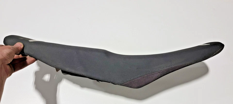 Nice SDG Step Replacement Seat Assembly 2006-2009 Yamaha YZ250F YZ250 YZ450F 09 - Image 4 of 4