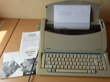 Schreibmaschine Olivetti Linea 101