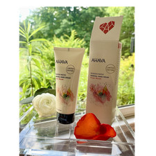 AHAVA Deadsea Water Mineral Hand Cream Ginger Wasabi Limited Edition 3.4oz