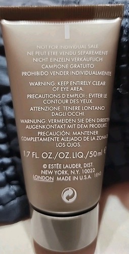 ESTEE LAUDER Pleasures For Men Face and Body Scrub 1.7 oz / 50 ml Rare NEW (Y25) - Picture 2 of 2