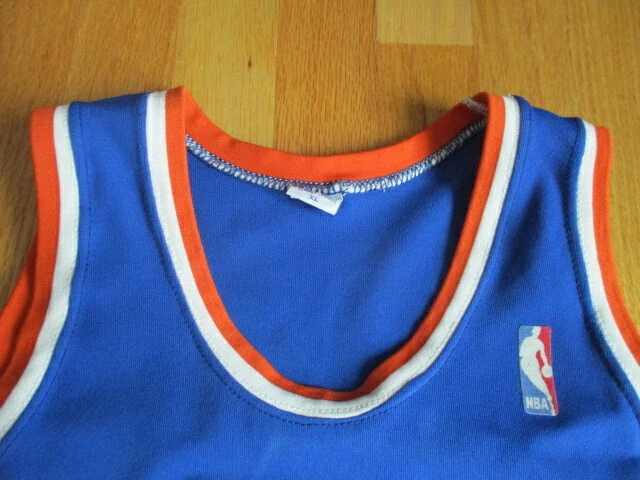 Etiqueta vintage con licencia de la NBA Sand-Knit No. Jersey 21 NEW YORK KNICKS (Talla XL) Foto 3 de 4