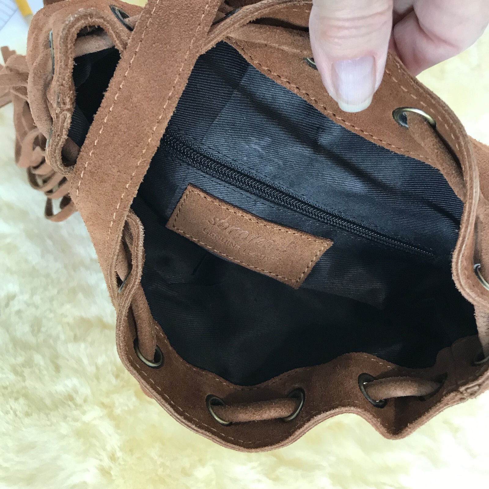 Sorpresa tan suede leather backpack - Gem display picture 2