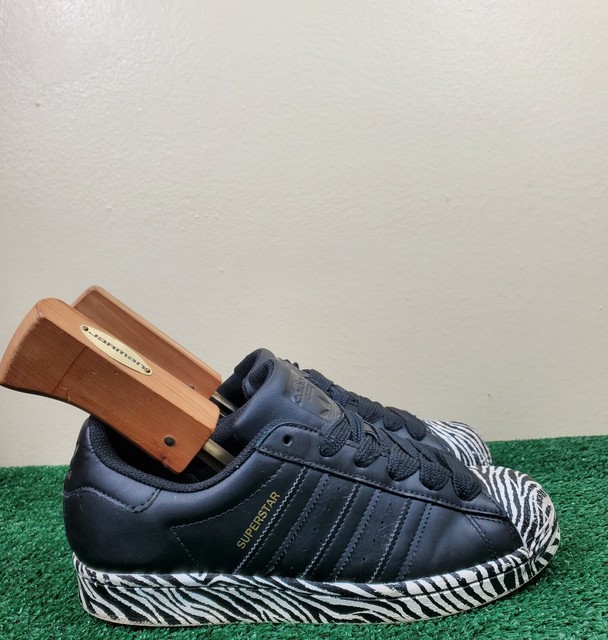 adidas superstar zebra