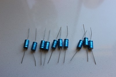 Lotto Di 10 Condensatori Elettrolitici Philips Axiali 220uF 16V Serie 016, Audio Vintage