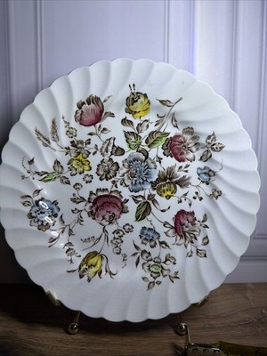 Johnson Brothers Staffordshire Bouquet Lunch Or Bread Plate 8  GRAZING