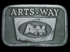 TI05108 VINTAGE 1984 ARTS-WAY FARM EQUIPMENT ADVERTISEMENT BELT BUCKLE