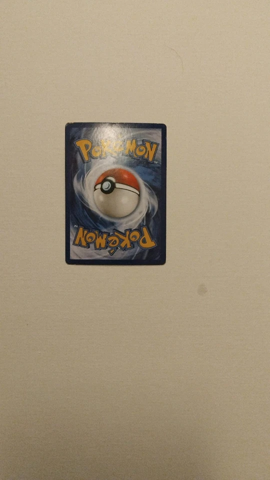 Pikachu VMAX, foto 2 di 2