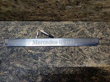 Mercedes-Benz CLA C117 X117 W117 2017 Einstiegsleiste Zierleiste vorne VLM35302