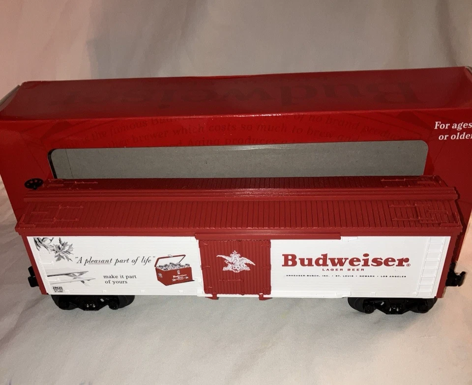 Lionel 2528620 Anheuser Busch Budweiser Woodsided Reefer O27 MIB 2025 New Sealed - Image 2 of 4