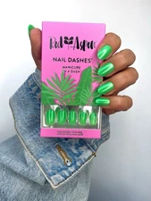 Red Aspen Press On Nails~ Soleil Green Round