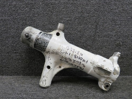 67926-040 (Cast: 3-12620-11) Piper PA32R-300 Main Gear Trunnion (Worn)