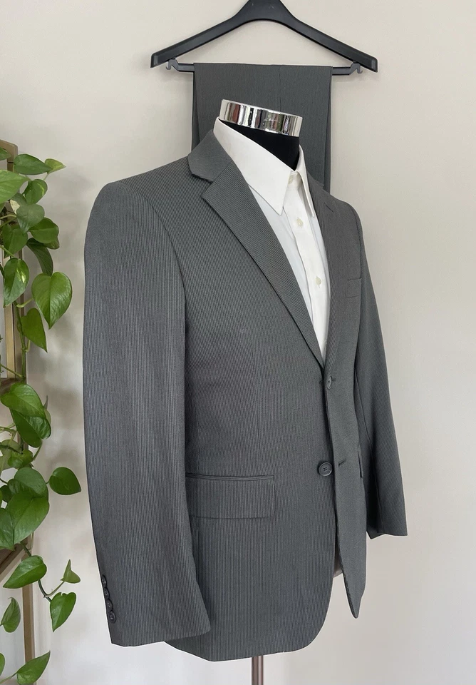 J. Ferrar Mens Two Piece Poly Blend Suit Jacket Size 36R Dress Pants 27WX28L - Image 2 of 4