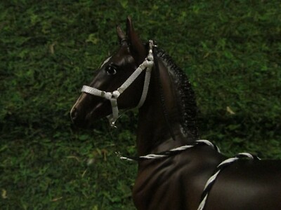 Jaapi white FOAL halter w/black leather crown w/B&W lead -fit Breyer trad foals