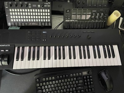 Native Instruments Komplete Kontrol A49 Smart Keyboard Controller