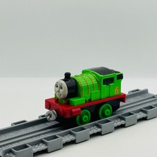 Thomas  Friends - Adventures/ Take N Play PERCY - Diecast Metal