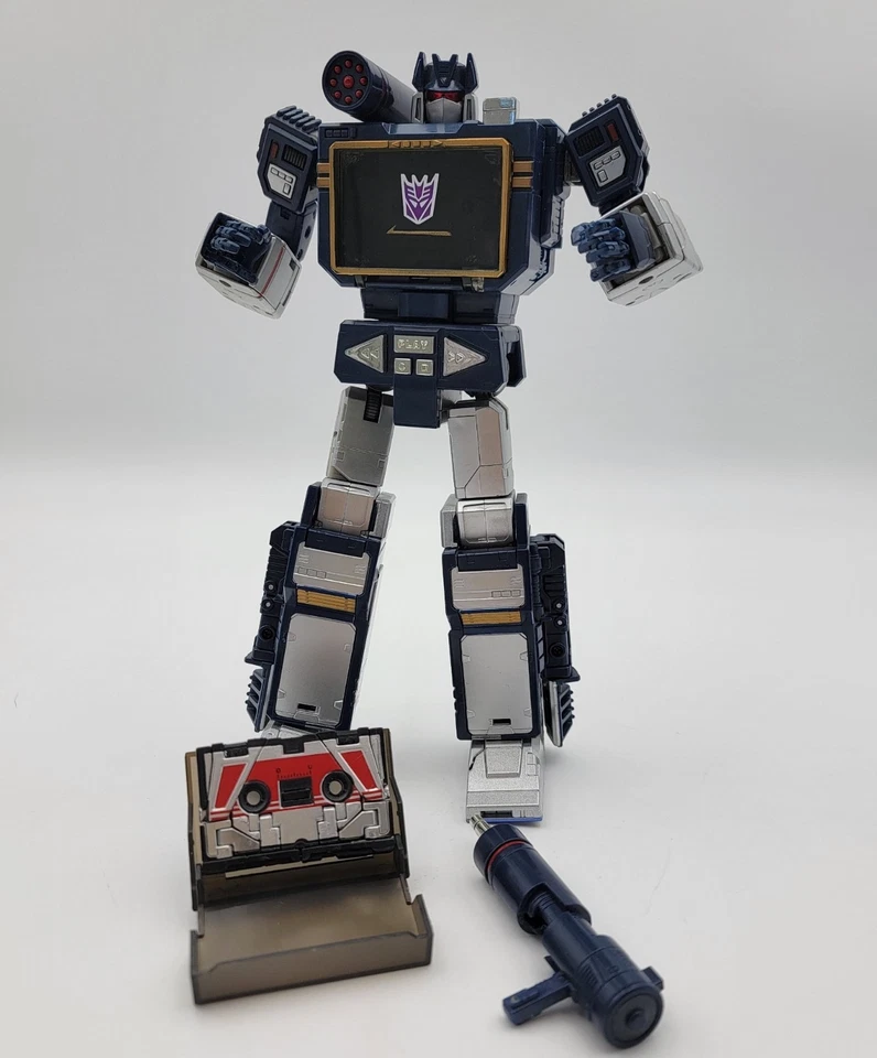 Takara Tomy Transformers Masterpiece MP-13 Soundwave with Cassette 9" Figure - Image 2 of 4