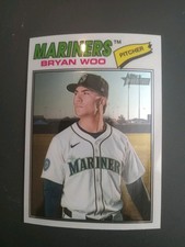 2026 Topps Heritage Baseball Chrome #99 Bryan Woo