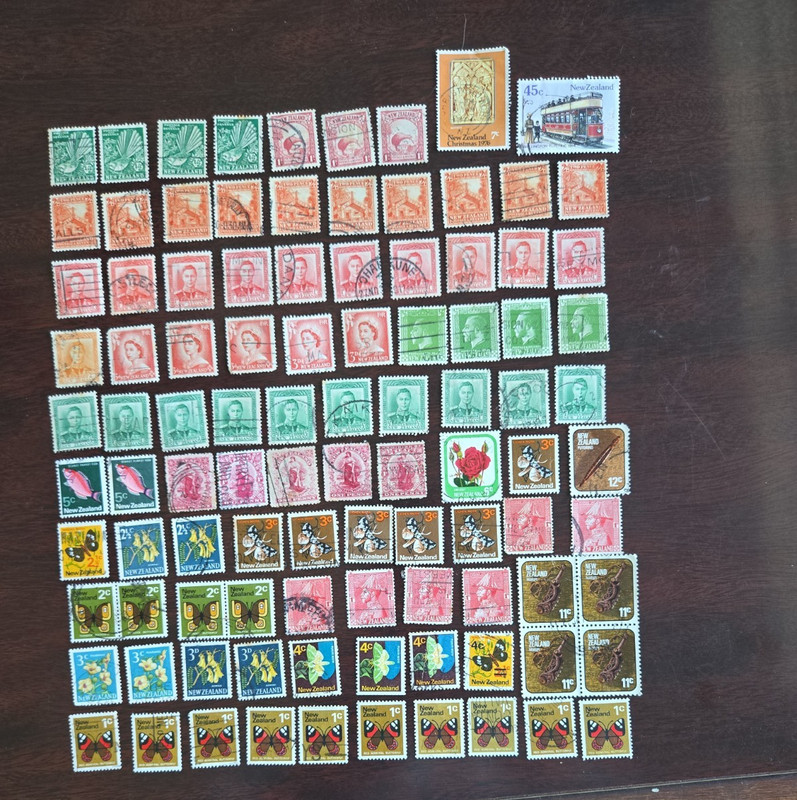 99 New Zealand Stamps Many Duplicates Unsearched