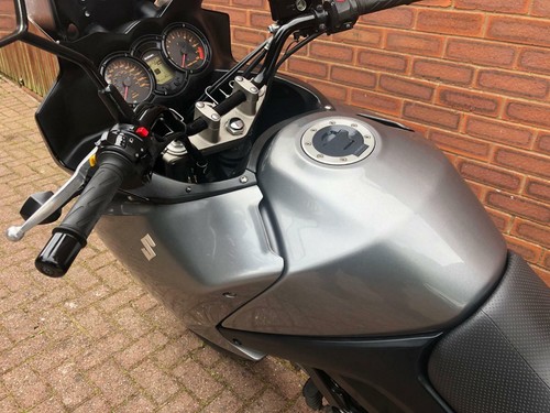 2010 - SUZUKI V STROM 650 - DL650 - VSTROM - ABS - FULL SERVICE HISTORY - Picture 5 of 11