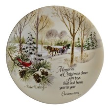 Vintage Christmas Wall Plate WINTER SCENE Robert Laessig 1974 Commemorative Edit