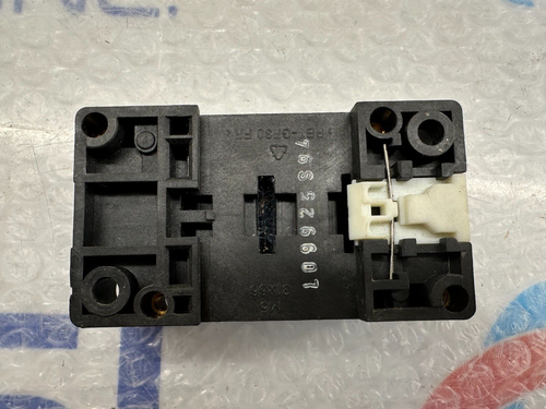 Siemens 3RG90 10-0AA00 interface base module - Picture 2 of 2