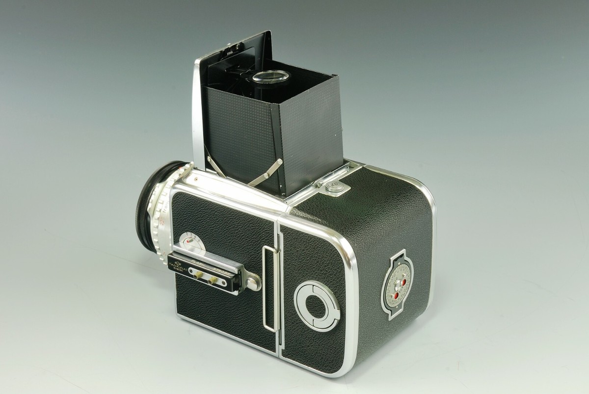 Hasselblad 1000F medium format camera w/ 80mmF2.8 lens w/ 2 Hasselblad 1000F medium format camera w/ 80mmF2.8 lens w/ 2