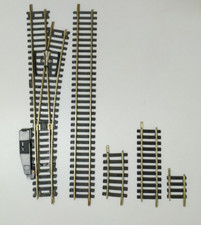 ROCO USATO H0 1:87  SCAMBIO DESTRO  + 4 BINARI MISTI