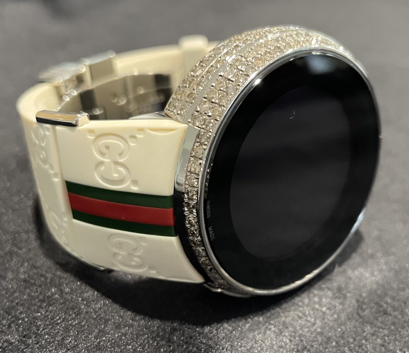 GUCCI 1142 Unisex/ Men’s/ Women’s I GUCCI Digital Diamond Watch
