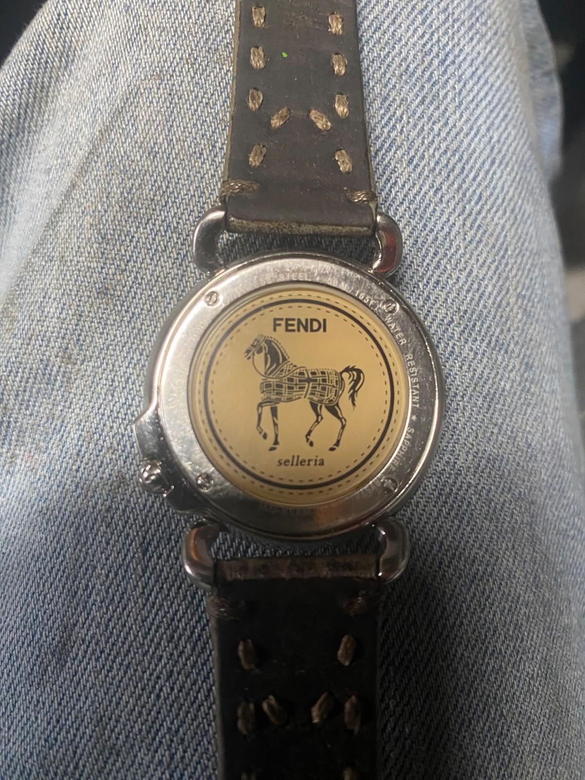 fendi watch - image 2