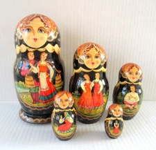 2004 Matryoshka Russian Nesting Doll 5 Piece Signed 7 1/8" Hand Painted Signed