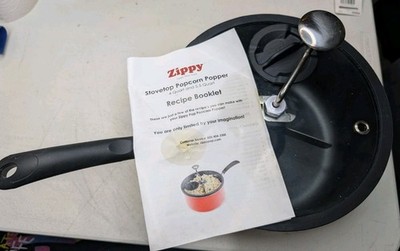 Zippy 4 Qt Stovetop Popcorn Popper Red With Manual And 1 Lb Bag Of Popcorn