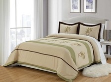 Duvet Cover Set in Sa Green/Bei/Brown Colors. Tropical