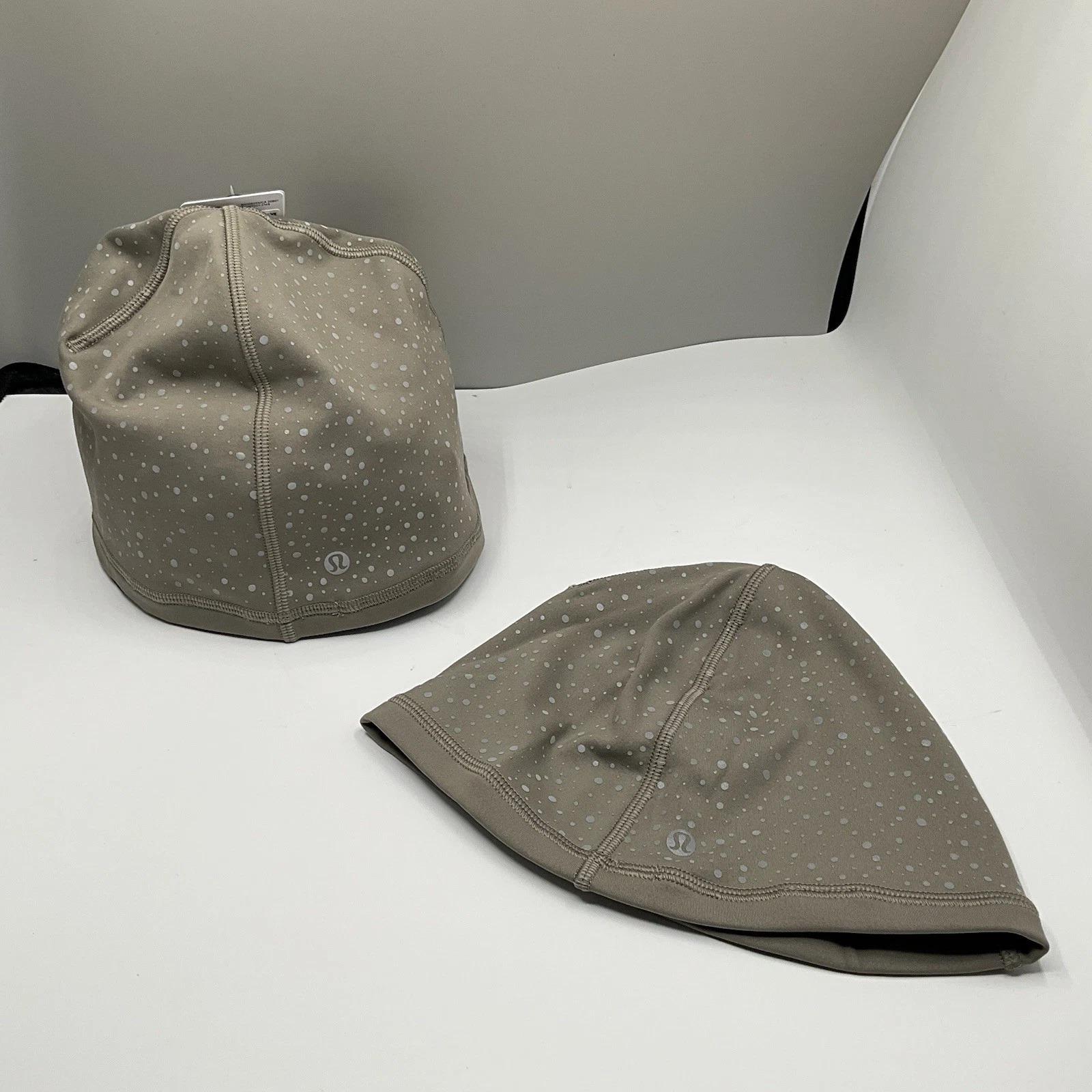 Lululemon Fleece Reflective Running Beanie Gray Polka Dot LU9CGZS Size: S/M $48