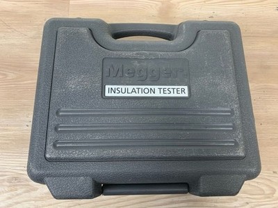Megger MIT420 Industrial Insulation and Continuity Tester with Case and Leads