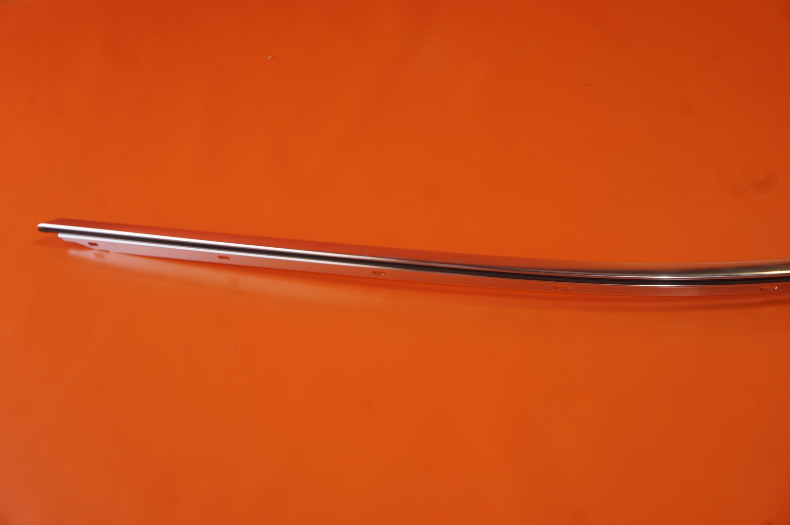 Maserati Ghibli 2014-2016 Right Trim molding Chrome P/N 670017225