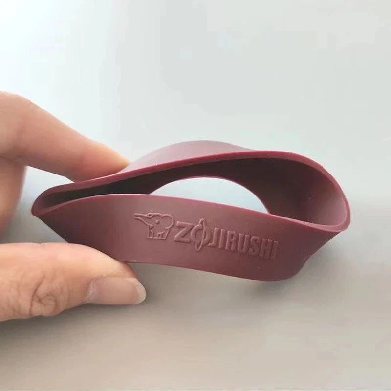 Cubierta de bota de silicona para botella de agua Zojirushi antideslizante pulgar inferior Foto 4 de 4